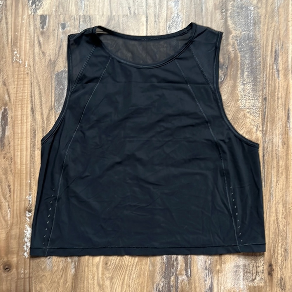 Lululemon Black Sculpt Cropped Back Vent Tank